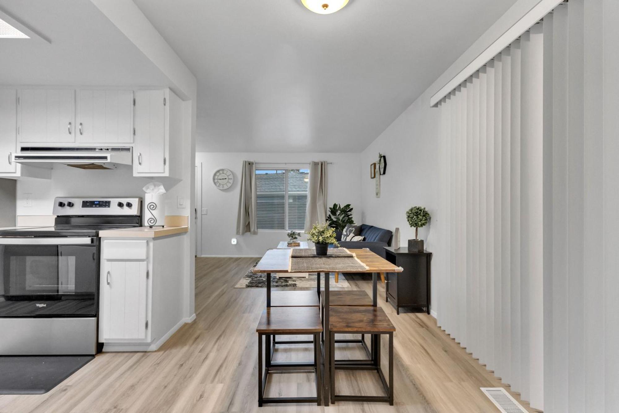 Central Bellevue Guesthouse Экстерьер фото